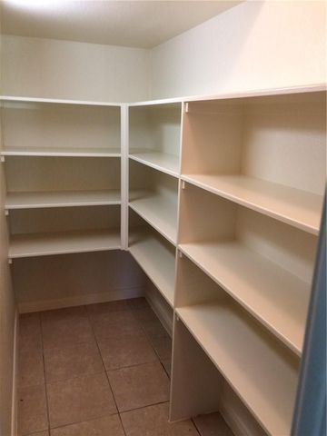 196 Dodge City Trail, Newark, TX 76071