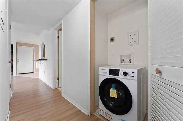 1918 CONWAY ROAD 9, Orlando, FL 32812