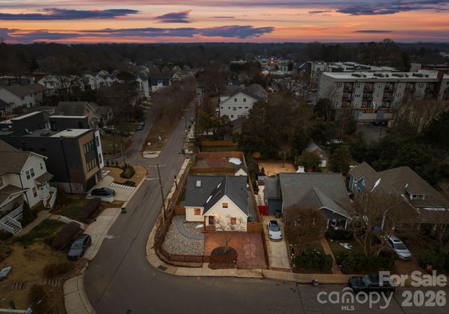 1424 Nandina Street, Charlotte, NC 28205
