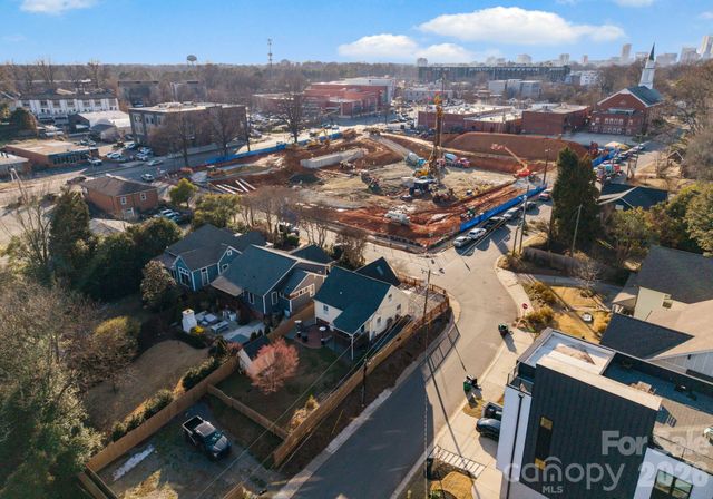 1424 Nandina Street, Charlotte, NC 28205