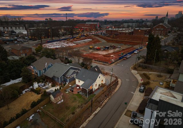 1424 Nandina Street, Charlotte, NC 28205