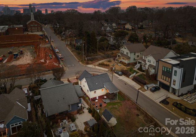 1424 Nandina Street, Charlotte, NC 28205