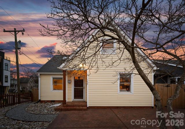 1424 Nandina Street, Charlotte, NC 28205