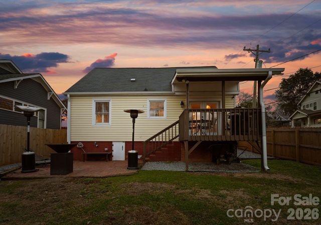 1424 Nandina Street, Charlotte, NC 28205
