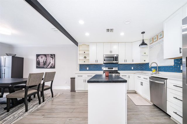 7118 CALOOSA COURT, Orlando, FL 32819