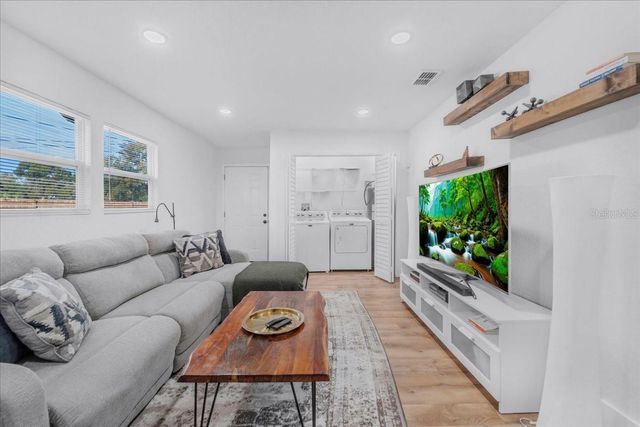 6901 78TH AVENUE N, Pinellas Park, FL 33781