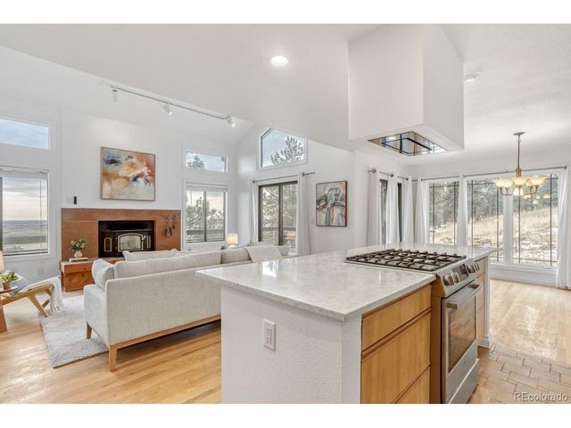 8483 Thunderhead Dr, Boulder, CO 80302