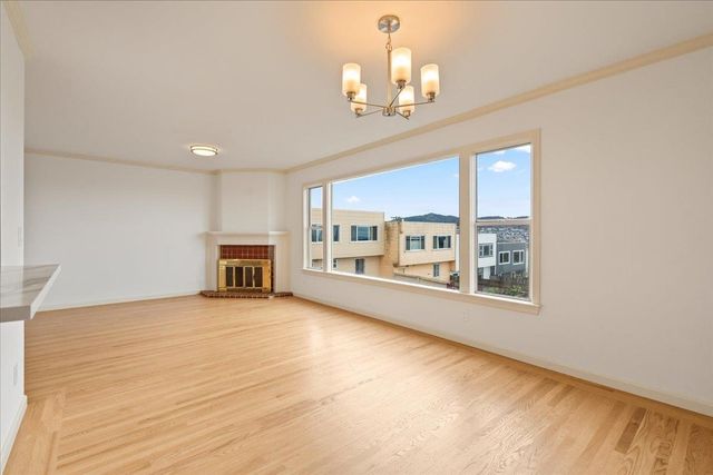 121 Shields St, San Francisco, CA 94132