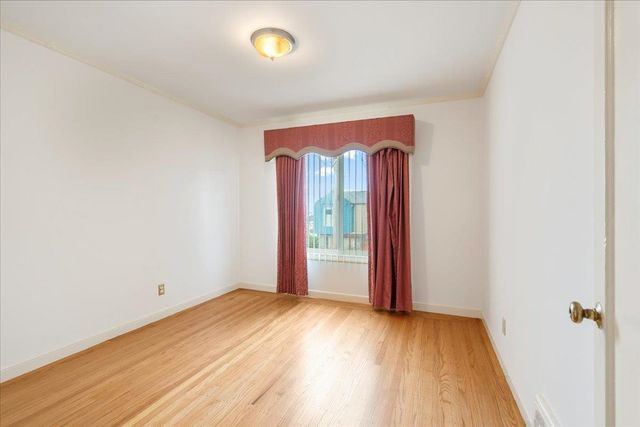 121 Shields St, San Francisco, CA 94132