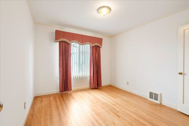 121 Shields St, San Francisco, CA 94132