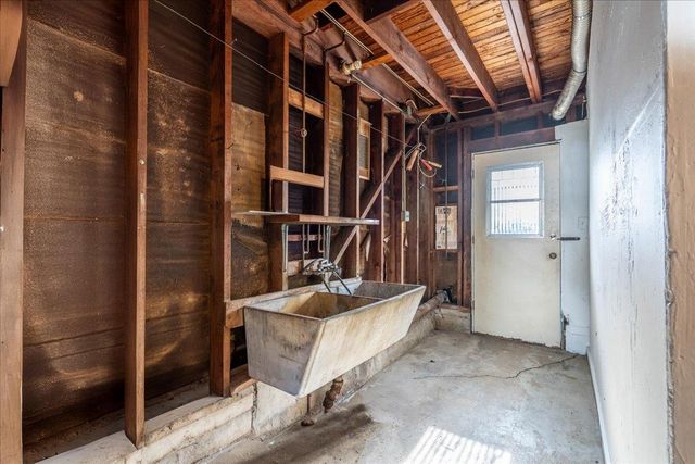 121 Shields St, San Francisco, CA 94132