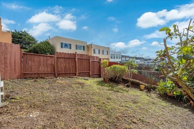 121 Shields St, San Francisco, CA 94132