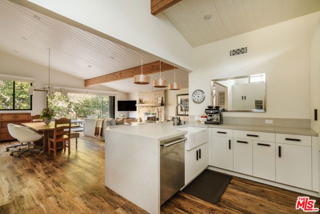 231 Muerdago Road, Topanga (los Angeles), CA 90290