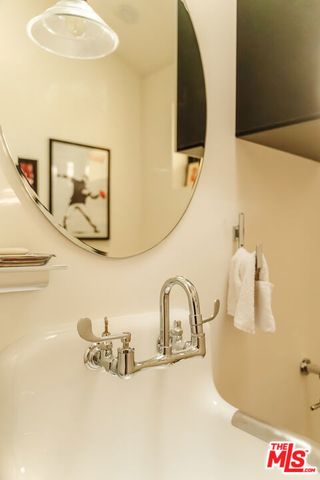 231 Muerdago Road, Topanga (los Angeles), CA 90290