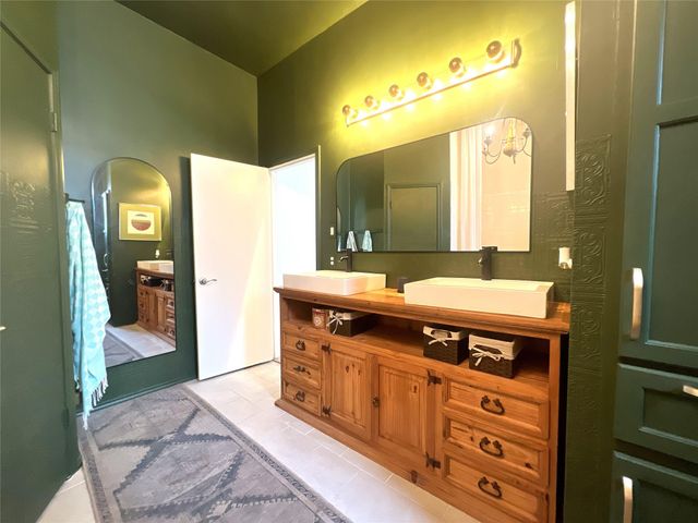2906 Garvey CV, Austin, TX 78748
