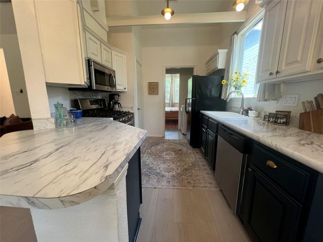 2906 Garvey CV, Austin, TX 78748