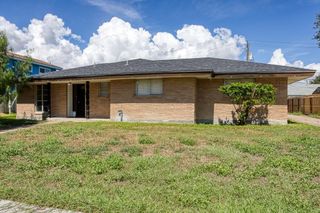 111 Chase Dr, Portland, TX 78374