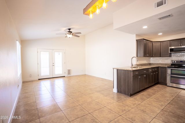 3131 W DONALD Drive, Phoenix, AZ 85027