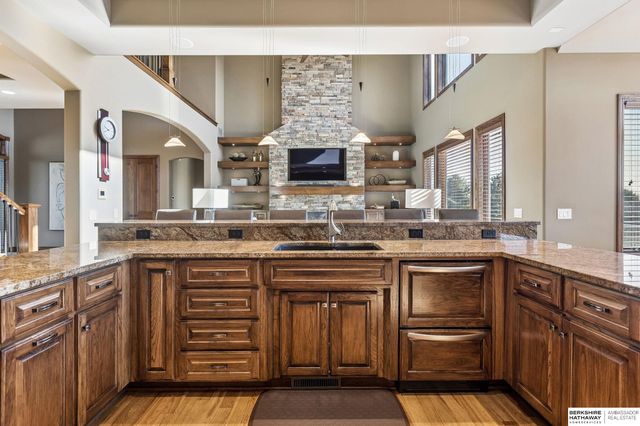 19205 Grande Avenue Circle, Omaha, NE 68022