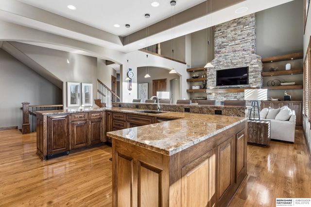 19205 Grande Avenue Circle, Omaha, NE 68022