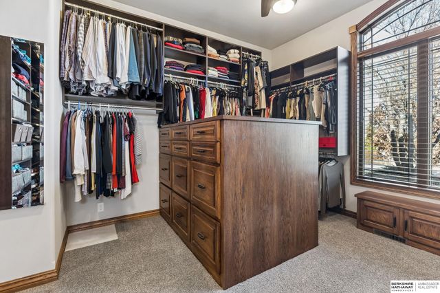 19205 Grande Avenue Circle, Omaha, NE 68022