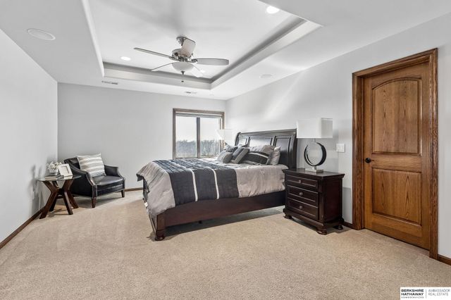 19205 Grande Avenue Circle, Omaha, NE 68022