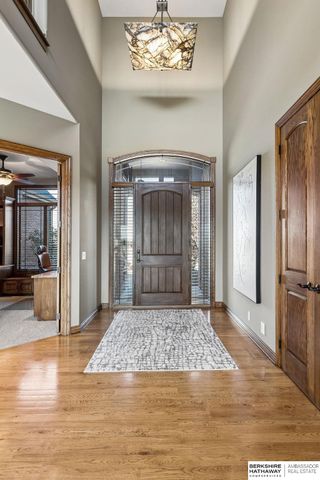 19205 Grande Avenue Circle, Omaha, NE 68022