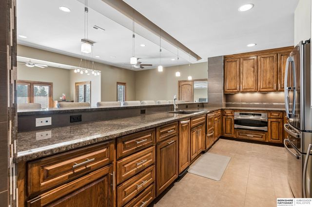 19205 Grande Avenue Circle, Omaha, NE 68022