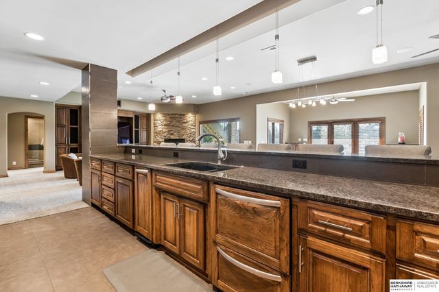 19205 Grande Avenue Circle, Omaha, NE 68022