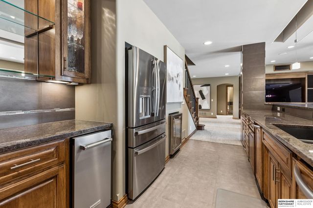 19205 Grande Avenue Circle, Omaha, NE 68022