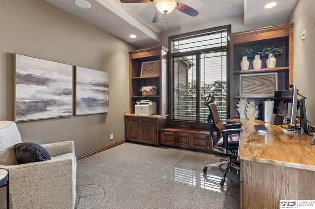 19205 Grande Avenue Circle, Omaha, NE 68022