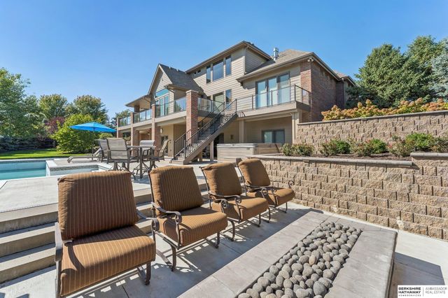 19205 Grande Avenue Circle, Omaha, NE 68022