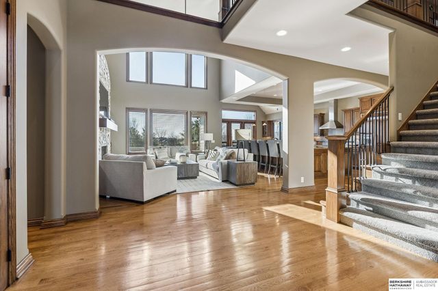 19205 Grande Avenue Circle, Omaha, NE 68022