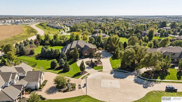 19205 Grande Avenue Circle, Omaha, NE 68022