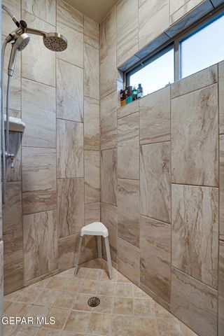 7809 Enchanted Circle, El Paso, TX 79911