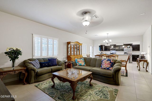 7809 Enchanted Circle, El Paso, TX 79911