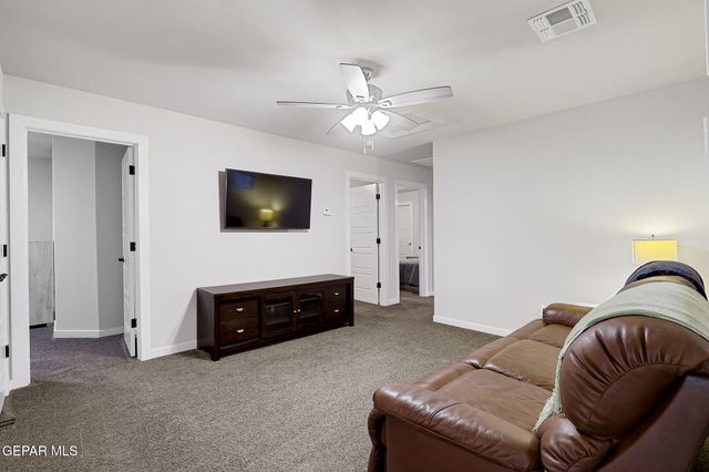 7809 Enchanted Circle, El Paso, TX 79911