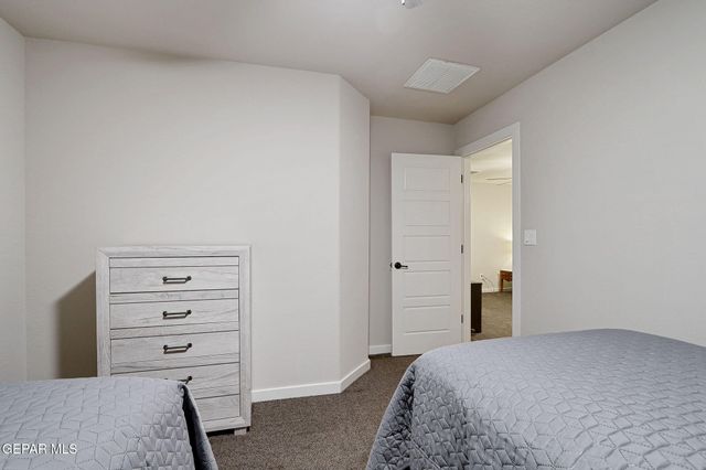 7809 Enchanted Circle, El Paso, TX 79911