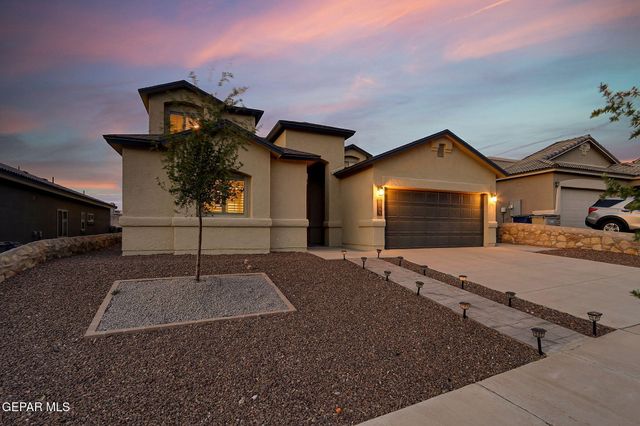 7809 Enchanted Circle, El Paso, TX 79911