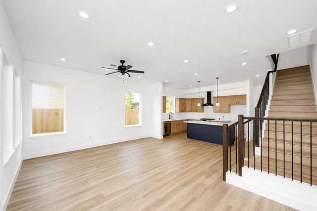 1917 West Street, Houston, TX 77026