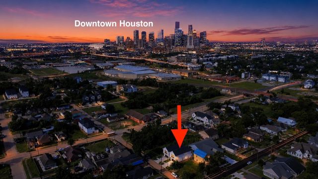 1917 West Street, Houston, TX 77026