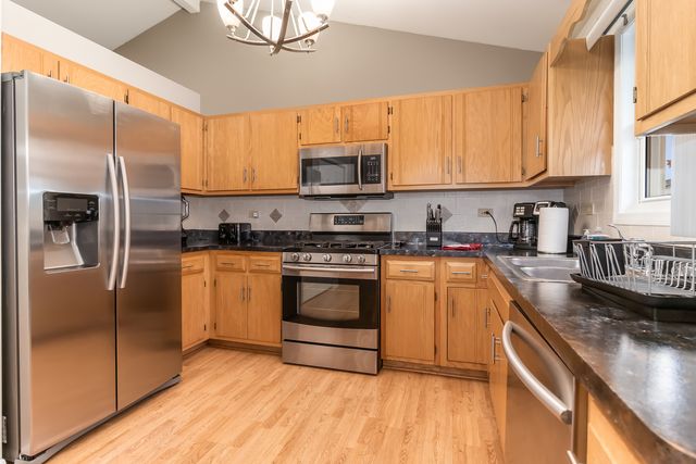 2111 Lolo Pass Drive, Plainfield, IL 60586