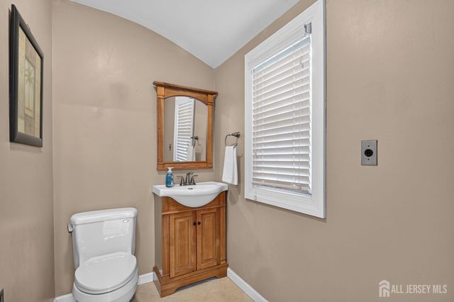 4 Darby Road, East Brunswick, NJ 08816