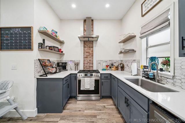 103 S 12th Street, Henryetta, OK 74437