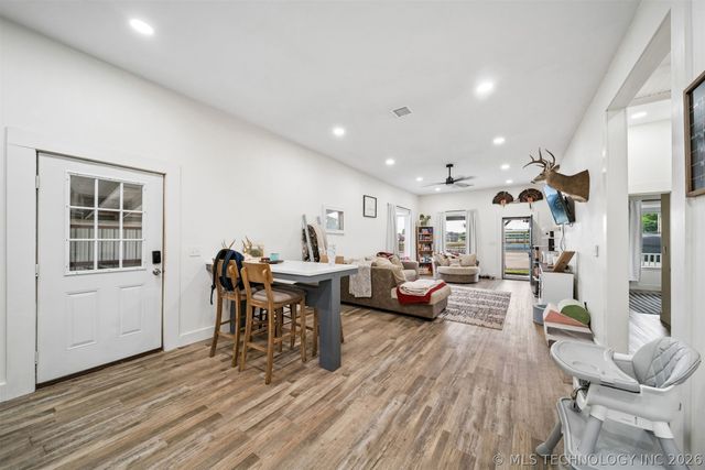 103 S 12th Street, Henryetta, OK 74437