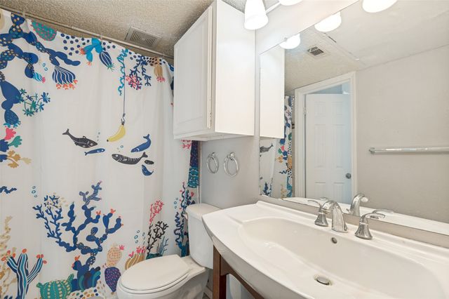 3406 Country Club Drive W 272, Irving, TX 75038
