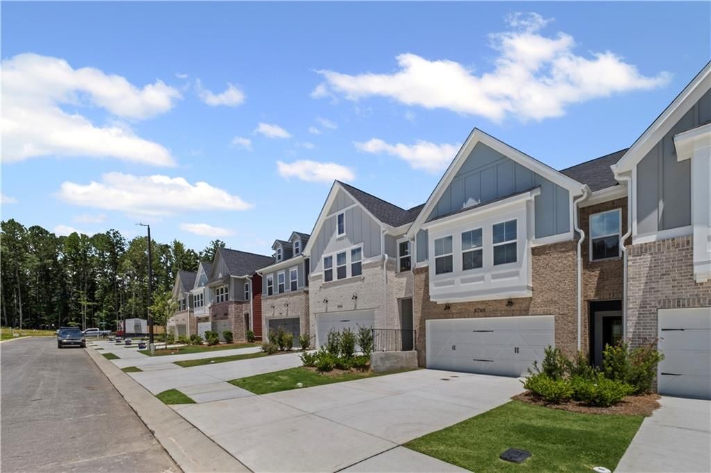 5655 Tillman Way, Powder Springs, GA 30127