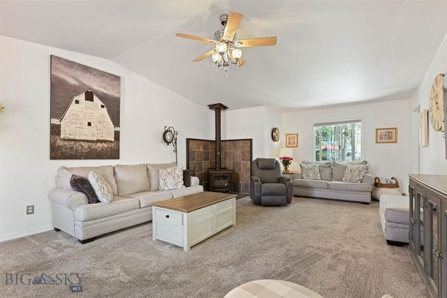 75 Flys Crossing Road, Manhattan, MT 59741