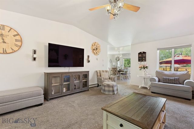 75 Flys Crossing Road, Manhattan, MT 59741