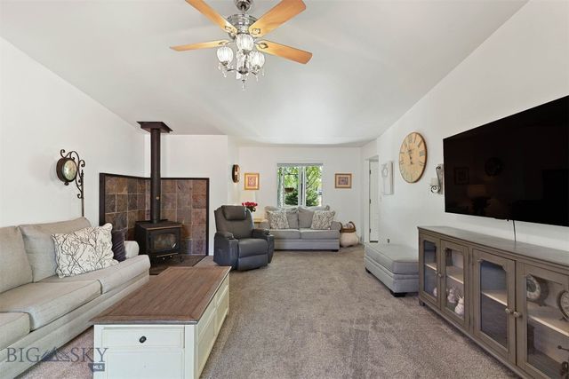75 Flys Crossing Road, Manhattan, MT 59741